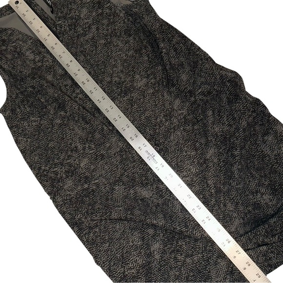 Athleta Women’s Jumpsuit Topanga Viper Black Gray Printed Sleeveless Size XS - Picture 9 of 10